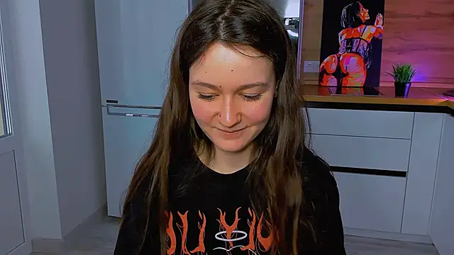 Snapshot of ameli_moon chatting on 02-18-25, 01:33 ameli moon online show from 02-18-25, 01:33