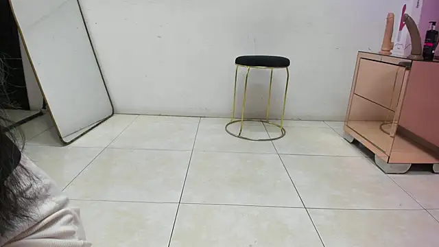 AmiraDulcee online show from 03-28-26, 07:57