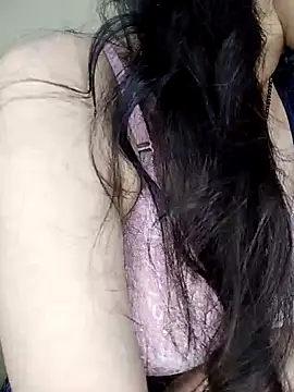 Snapshot of Fair-magic-woman chatting on 02-06-25, 07:40 Fair-magic-woman online show from 02-06-25, 07:40