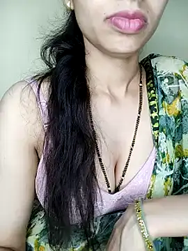 Snapshot of Fair-magic-woman chatting on 03-15-25, 11:08 Fair-magic-woman online show from 03-15-25, 11:08