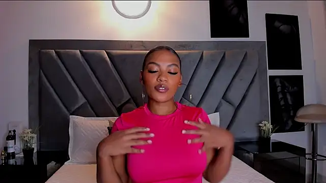 brenda nova18 online show from 09-26-25, 09:19