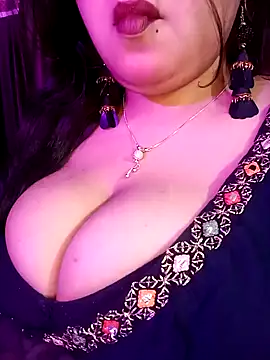 Suhanakhan00 online show from 02-06-25, 06:02