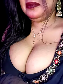 Suhanakhan00 online show from 03-22-25, 11:00