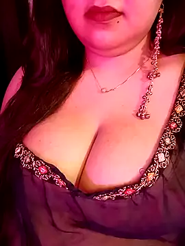 Suhanakhan00 online show from 04-25-26, 06:16