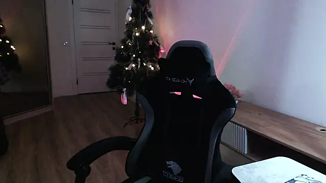 Snapshot of Princess_Shy___ chatting on 02-09-25, 03:56 Princess Shy    online show from 02-09-25, 03:56