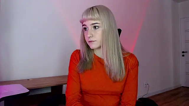 Snapshot of Princess_Shy___ chatting on 03-02-25, 01:49 Princess Shy    online show from 03-02-25, 01:49