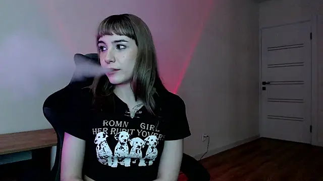 Snapshot of Princess_Shy___ chatting on 03-07-25, 05:06 Princess Shy    online show from 03-07-25, 05:06