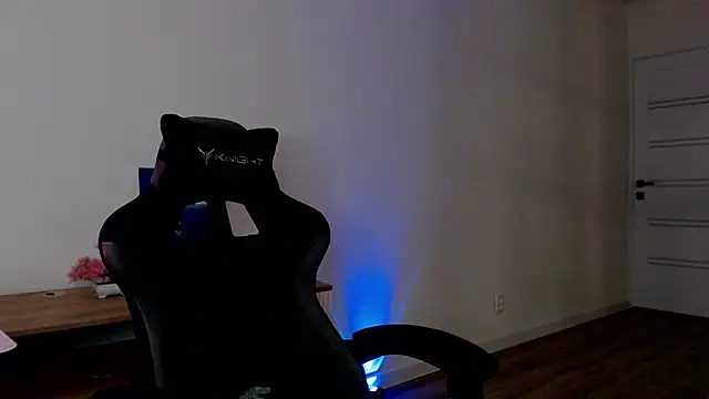 Snapshot of Princess_Shy___ chatting on 03-12-25, 05:49 Princess Shy    online show from 03-12-25, 05:49