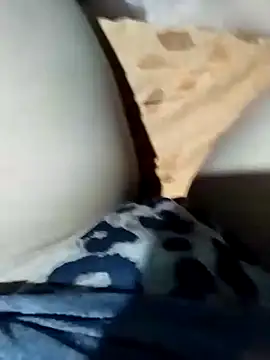 Snapshot of Karenn12 chatting on 01-23-25, 04:52 Karenn12 online show from 01-23-25, 04:52