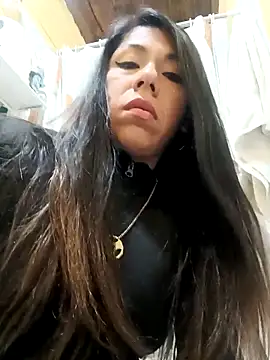 Snapshot of Karenn12 chatting on 11-16-25, 03:23 Karenn12 online show from 11-16-25, 03:23