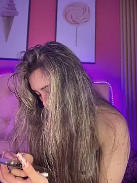 Sophie LS online show from 01-27-25, 08:51