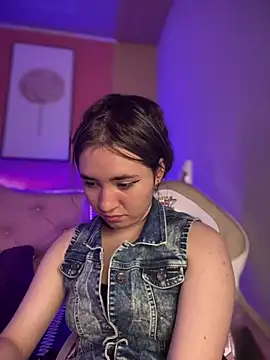 Sophie LS online show from 01-29-25, 07:36