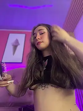 Sophie LS online show from 02-03-25, 05:40