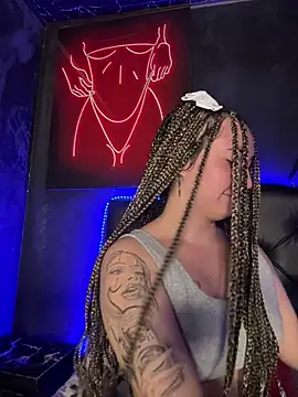 Sophie LS online show from 02-17-26, 02:52