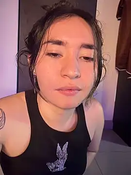 Sophie LS online show from 04-11-26, 01:54