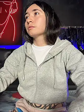 Sophie LS online show from 04-20-26, 12:02