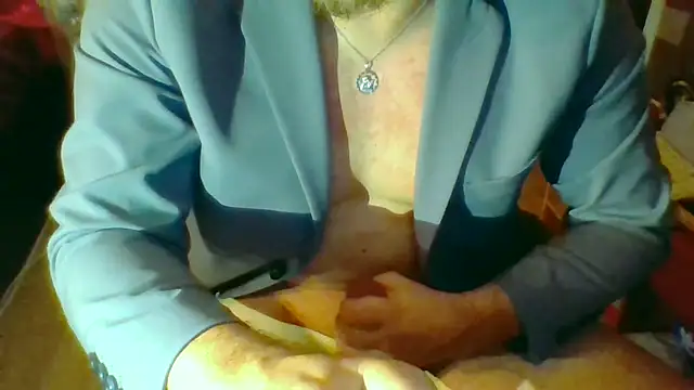 Snapshot of Daddy_Gentlesex chatting on 01-17-25, 07:49 Daddy Gentlesex online show from 01-17-25, 07:49