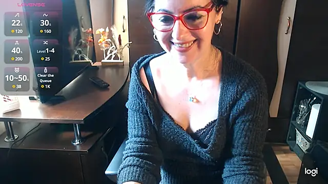 Snapshot of exymilf_ chatting on 02-25-25, 11:41 exymilf online show from 02-25-25, 11:41