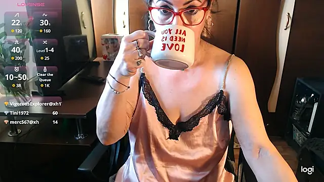 Snapshot of exymilf_ chatting on 03-09-25, 02:32 exymilf online show from 03-09-25, 02:32