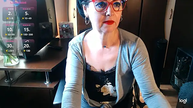 Snapshot of exymilf_ chatting on 03-12-25, 12:36 exymilf online show from 03-12-25, 12:36