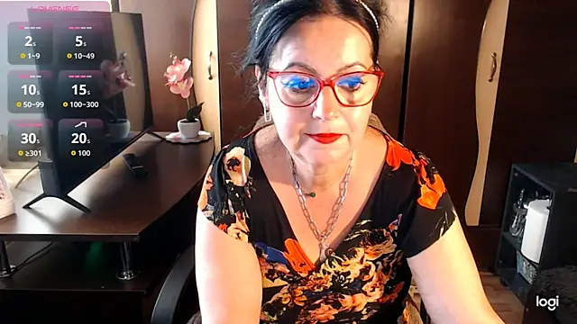 Snapshot of exymilf_ chatting on 10-01-25, 11:27 exymilf online show from 10-01-25, 11:27