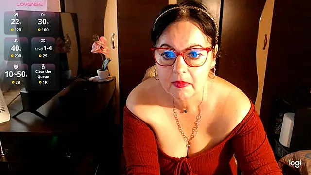 Snapshot of exymilf_ chatting on 11-11-25, 11:43 exymilf online show from 11-11-25, 11:43