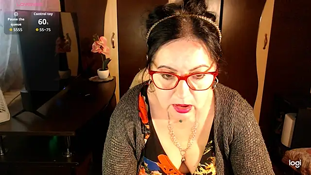 Snapshot of exymilf_ chatting on 11-12-25, 11:21 exymilf online show from 11-12-25, 11:21