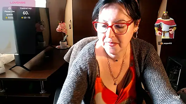 Snapshot of exymilf_ chatting on 12-01-25, 11:26 exymilf online show from 12-01-25, 11:26