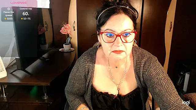 Snapshot of exymilf_ chatting on 12-02-25, 11:37 exymilf online show from 12-02-25, 11:37