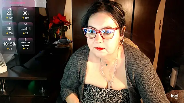 Snapshot of exymilf_ chatting on 12-14-25, 12:10 exymilf online show from 12-14-25, 12:10