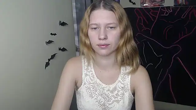 Snapshot of StellaCRL chatting on 11-18-25, 07:24 StellaCRL online show from 11-18-25, 07:24