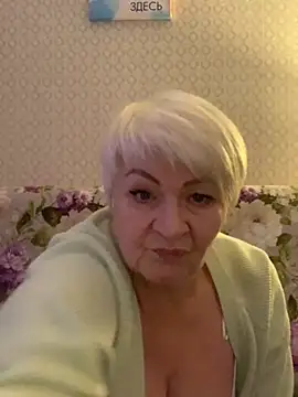 Laura Millf online show from 02-02-25, 01:08