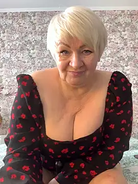 Laura Millf online show from 03-03-25, 07:43