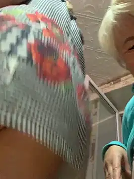 Laura Millf online show from 09-23-25, 05:27