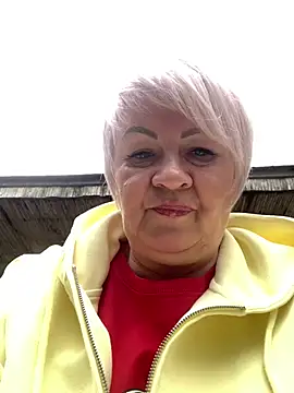 Laura Millf online show from 04-22-26, 10:06