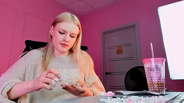 GraceGlamour online show from 01-19-25, 08:29