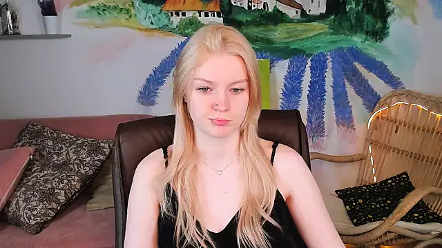 GraceGlamour online show from 02-17-25, 05:14