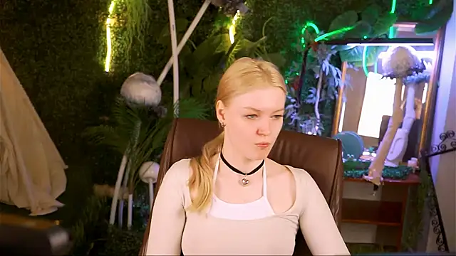 GraceGlamour online show from 03-17-25, 05:23