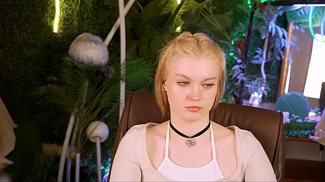 GraceGlamour online show from 03-18-25, 05:09