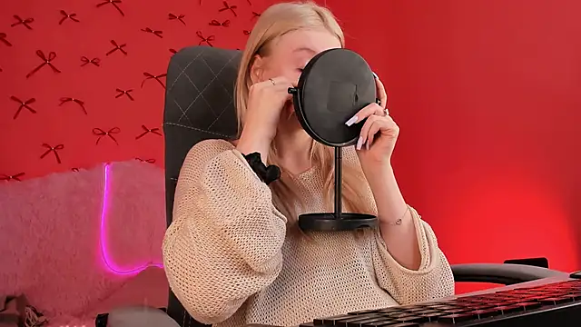 GraceGlamour online show from 03-19-25, 08:23