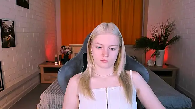 GraceGlamour online show from 09-22-25, 05:09