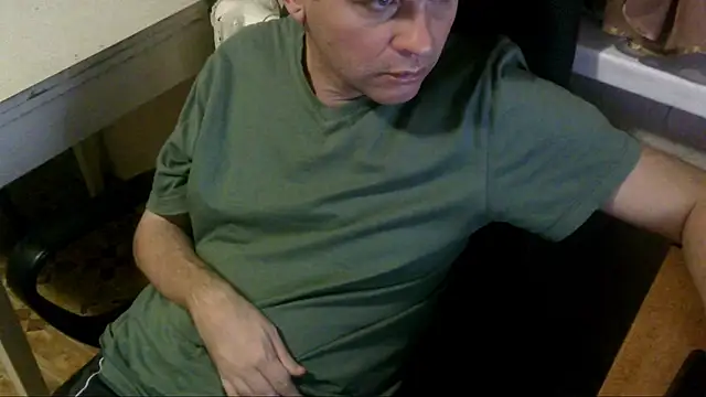 Snapshot of AlDON59 chatting on 01-05-25, 06:45 AlDON59 online show from 01-05-25, 06:45