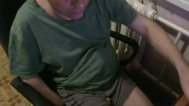 Snapshot of AlDON59 chatting on 03-13-25, 06:34 AlDON59 online show from 03-13-25, 06:34