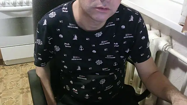 Snapshot of AlDON59 chatting on 10-17-25, 04:31 AlDON59 online show from 10-17-25, 04:31