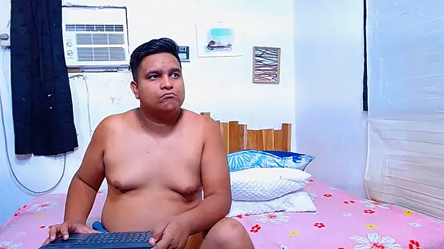 lucasandSofi online show from 06-11-26, 12:32