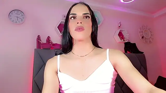 Snapshot of CandyJoselyn chatting on 01-27-25, 06:31 CandyJoselyn online show from 01-27-25, 06:31