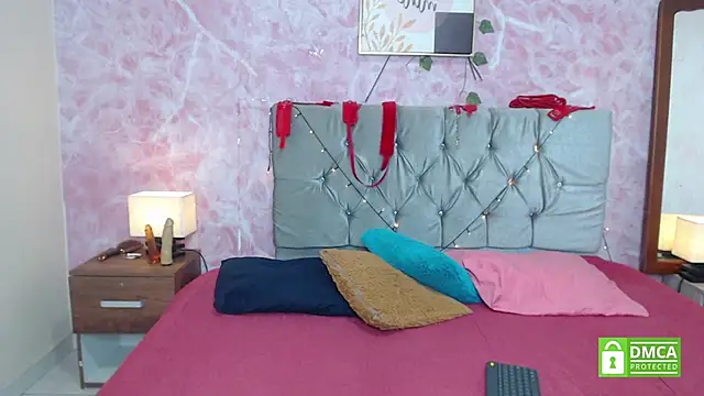 moon hill online show from 10-22-25, 02:23