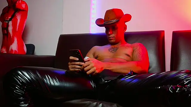 Leonnardo Jaramillo online show from 01-23-25, 12:41