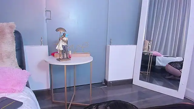 Snapshot of IsabellaAnngel chatting on 02-16-25, 12:30 IsabellaAnngel online show from 02-16-25, 12:30