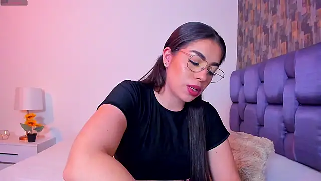 Snapshot of IsabellaAnngel chatting on 02-28-25, 01:37 IsabellaAnngel online show from 02-28-25, 01:37